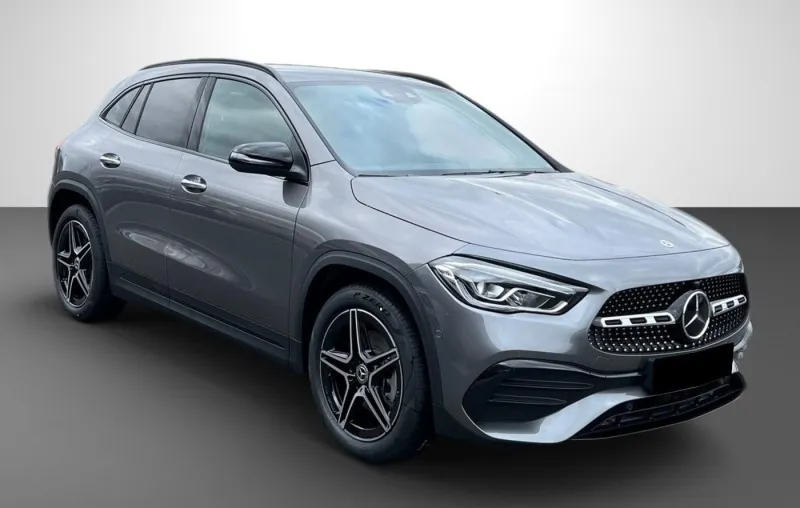 Mercedes-Benz GLA 220 d 4Matic =AMG= Night Package/Distronic Image 1