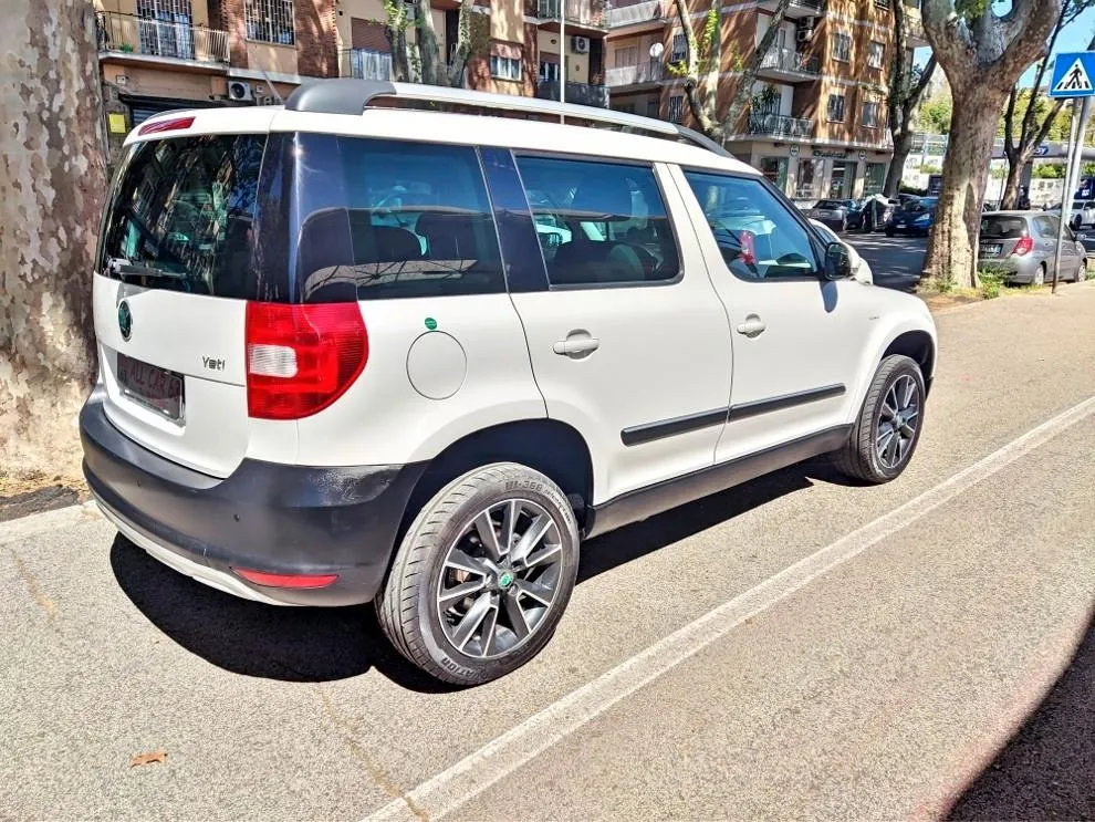 SKODA Yeti 1.2 TSI DSG Elegance Image 4