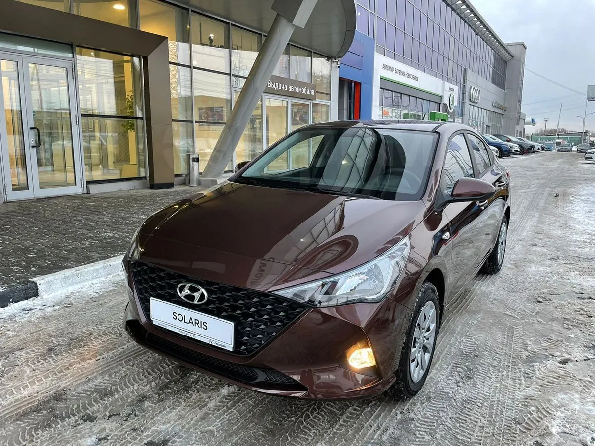 Hyundai Solaris Image 1